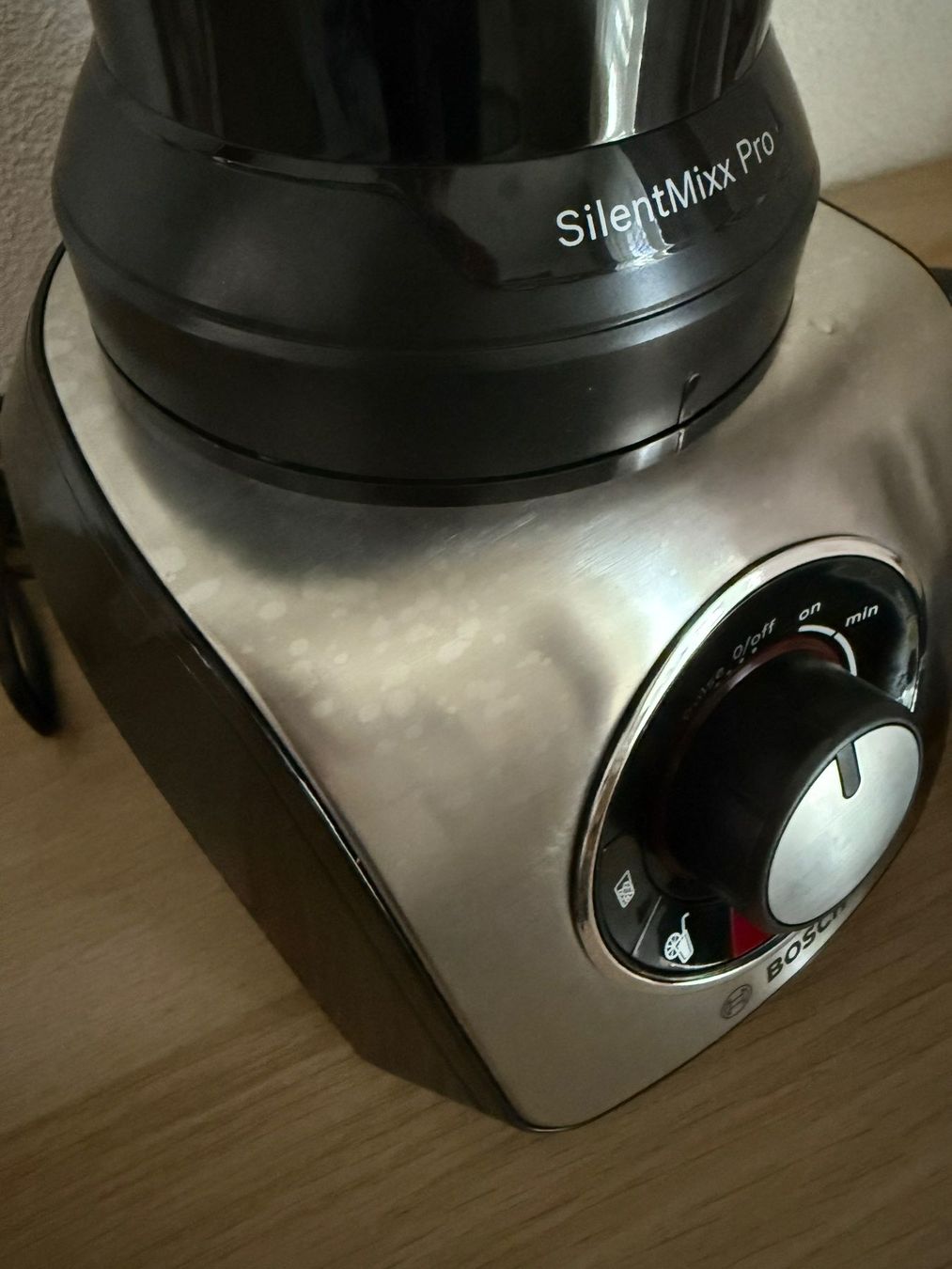 Bosch Elettrodomestici da cucina: Bosch Standmixer - Silent Mixx Pro - 900 W – Usato da Buch am Irchel venduto da Sweetharth 3