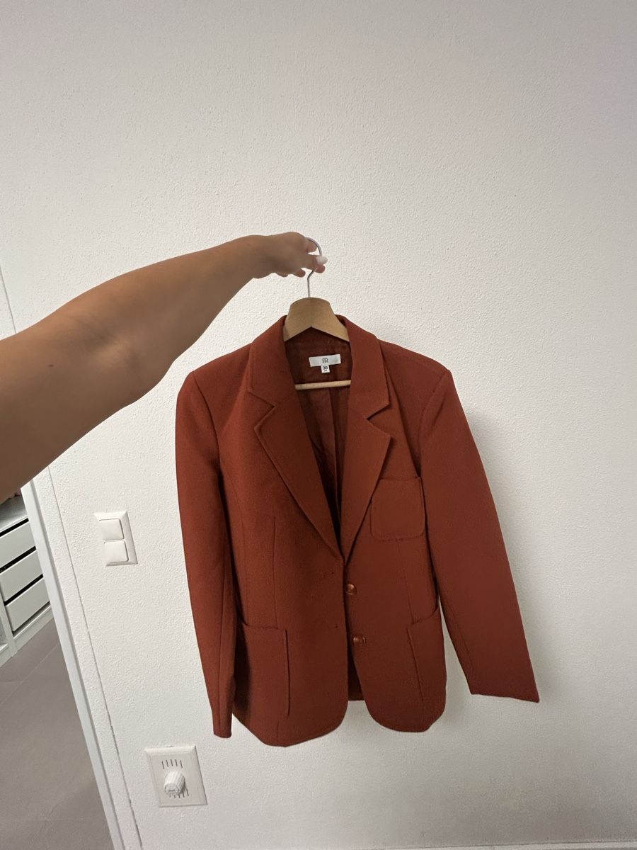 Lotti di vestiti: Blazer und Hose Grösse 38 FR  – Nuovo e nell'imballaggio originale da Ebikon venduto da vono.i
