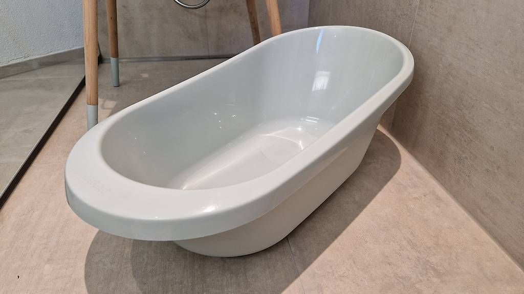 Vasche da bagno: Baby-Badewanne bébé-jou mit Ständer – Usato da Edlibach venduto da Overdog87 2