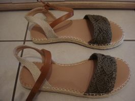 neuwertige Sandalen Gr. 38