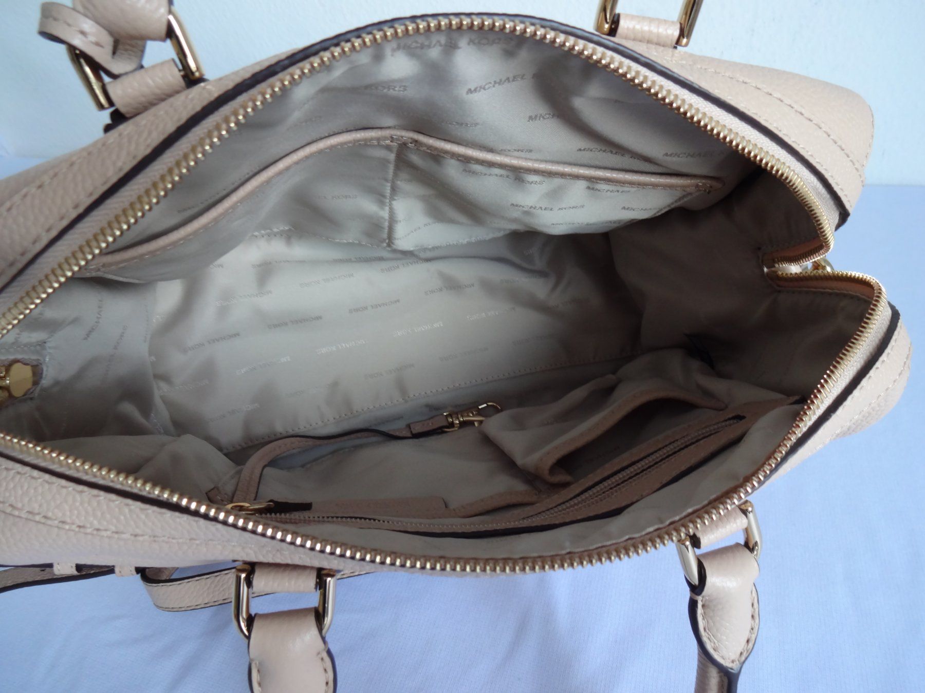 Taschen für Damen: Orig."MICHAEL KORS" Leder Hand/ Umhängetasche – Gebraucht aus Frauenfeld von Reyy58 7
