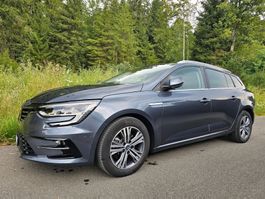 Renault Megane Grand Tour Evasion e-tech Plug-in (hybrid)