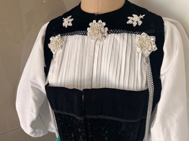 Costumi: Tracht, Berner Tracht , Gr. 38/40 – Usato da Hindelbank venduto da vey_t 2