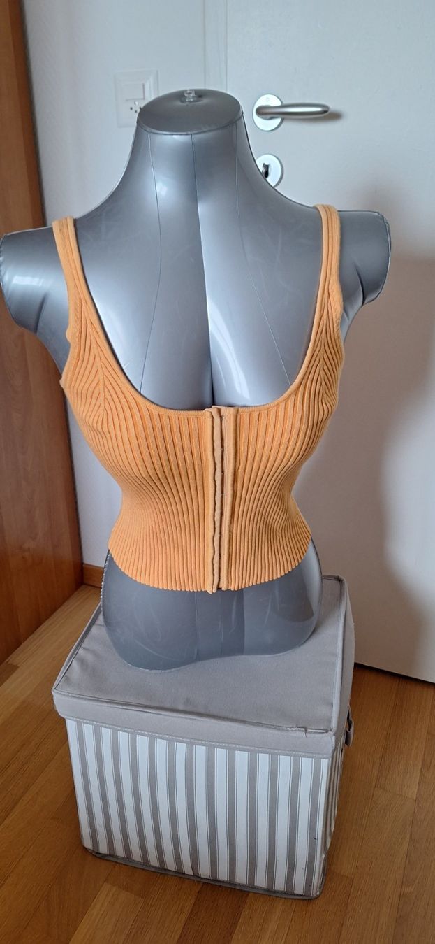 Kookai Top: Kookai, top – Nuovo e nell'imballaggio originale da Lussery-Villars venduto da pousinete02