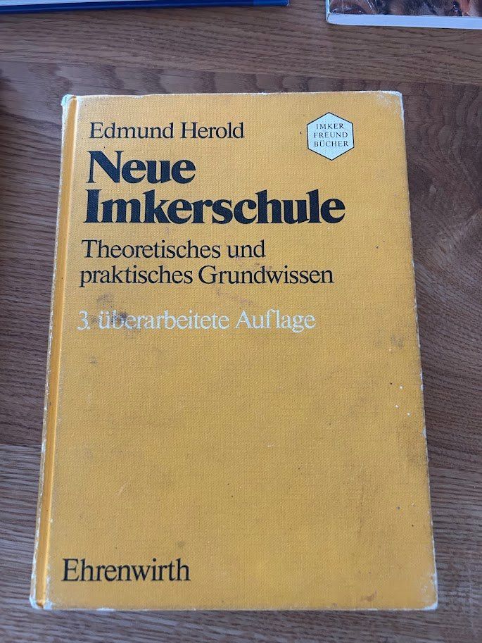 Libri: Neue Imkerschule von Herold, 3. Auflage – Usato da Evilard venduto da inf_9ff9