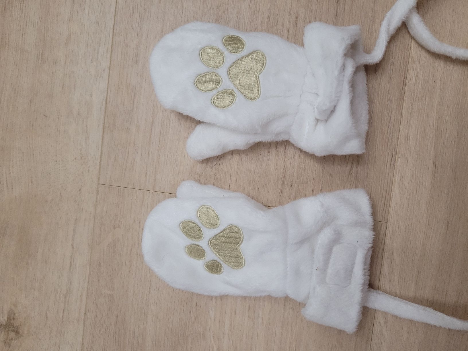Gants: Handschuhe 6 Monate – D'occasion à Lupsingen par sta_wgg5 1