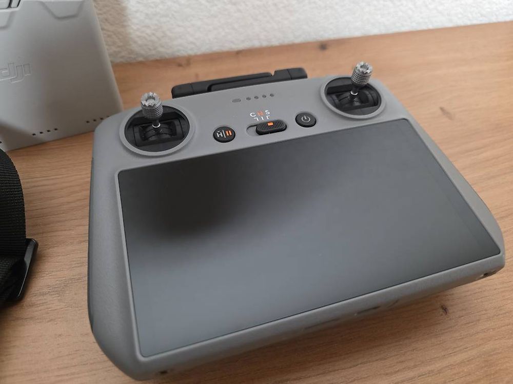 DJI Mini 4 Pro Fly More Drohne mit Garantie (Gebraucht) in Horgen für ...