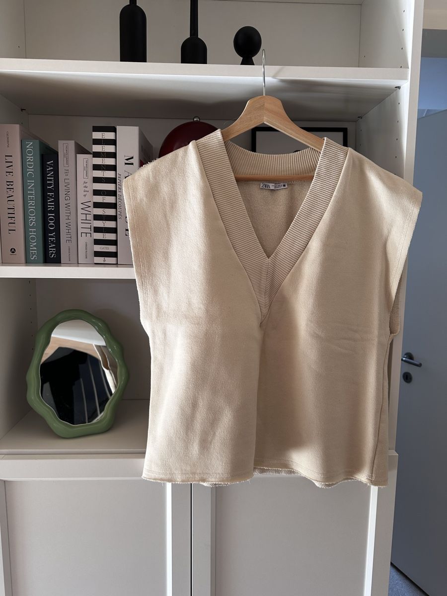 Zara Pullover & Sweatshirts: Zara Strickweste Pullunder Beige S pullover unisex H&M cos – Gebraucht aus Zürich von Lotta1509