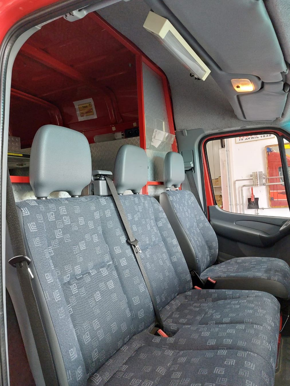 Mercedes-Benz Nutzfahrzeuge: Mercedes-Benz Sprinter 316 CDI – Gebraucht aus Gretzenbach von Carafe0 5