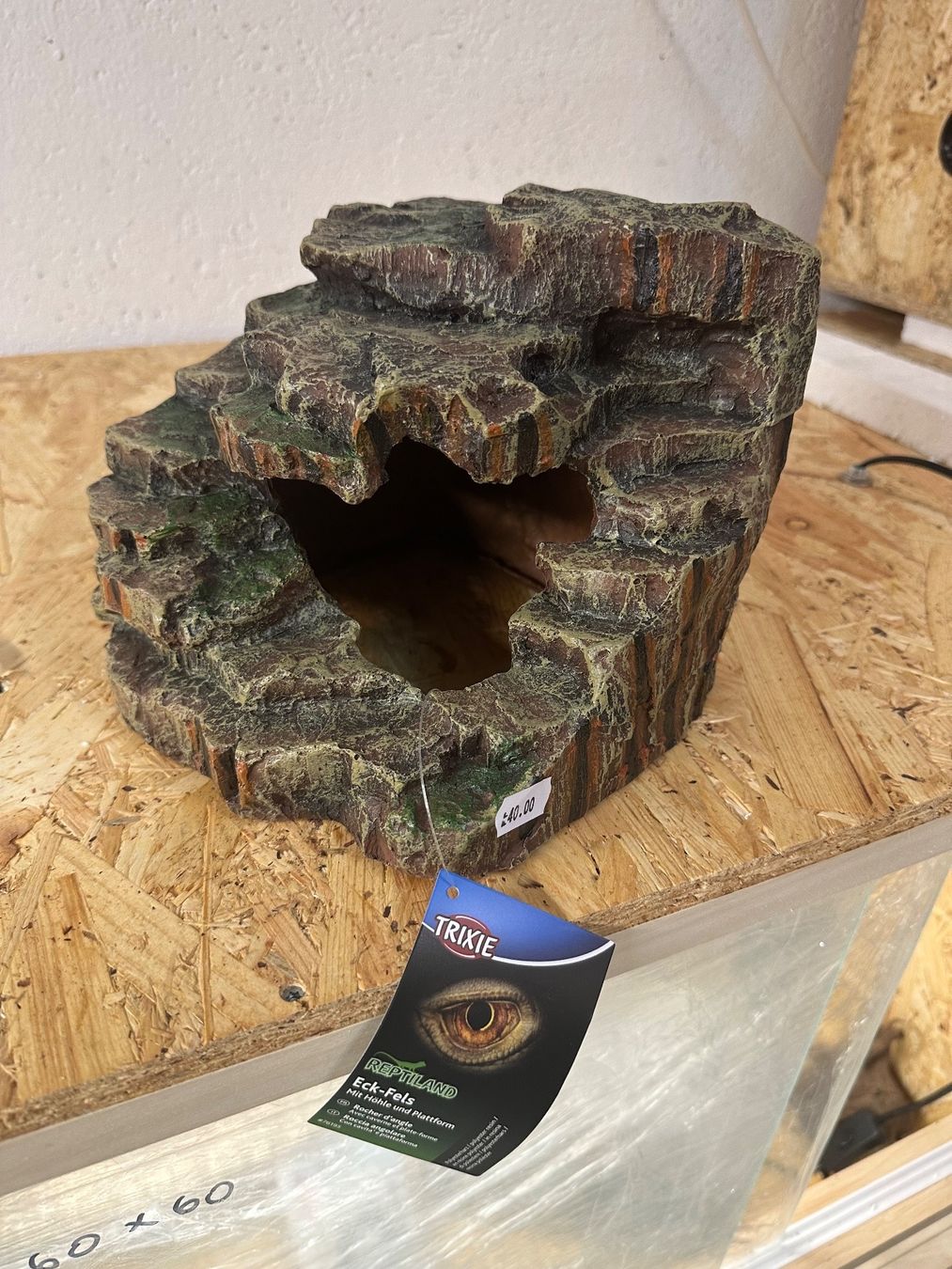 Trixie Giocattoli: Trixie Eck Fels NEU – Nuovo e nell'imballaggio originale da Arch venduto da terrarienbau