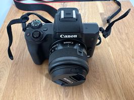 Canon EOS M50