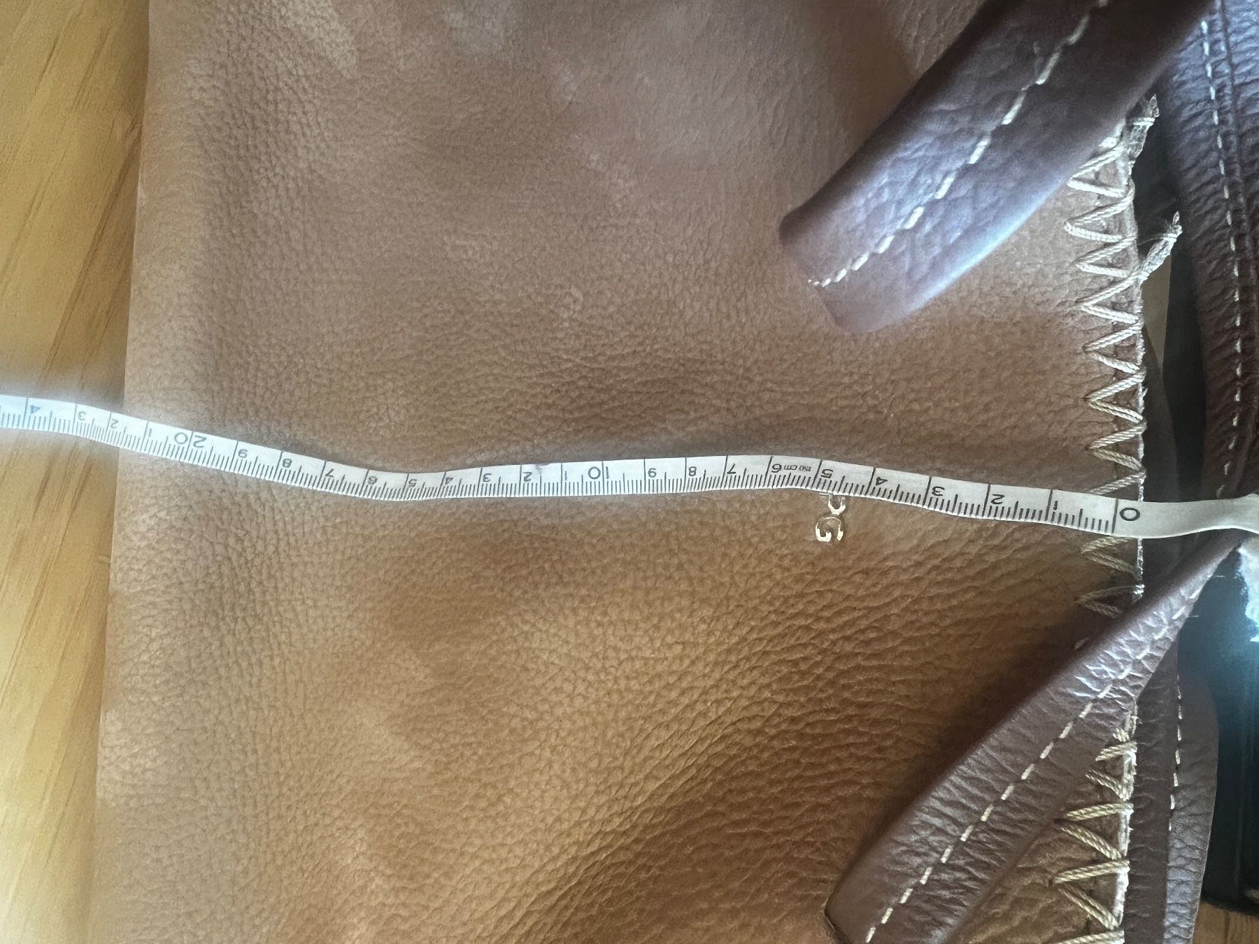 Borse da donna: Sac à main beige avec franges en cuir – Usato da Nyon venduto da ikel78 6
