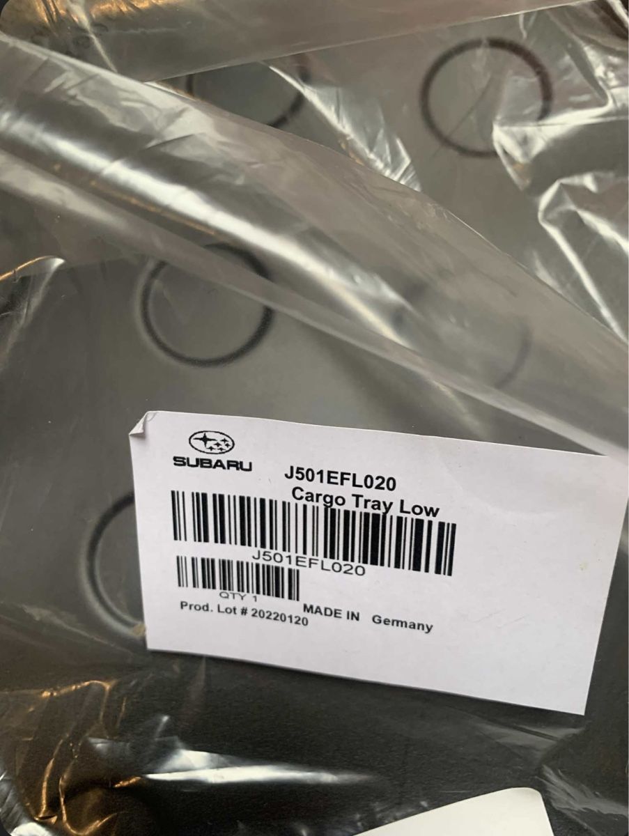 Subaru Teppiche / Matten: Subaru XV Kofferraumschutz – Neu und originalverpackt aus Abtwil AG von mar_df6p 1