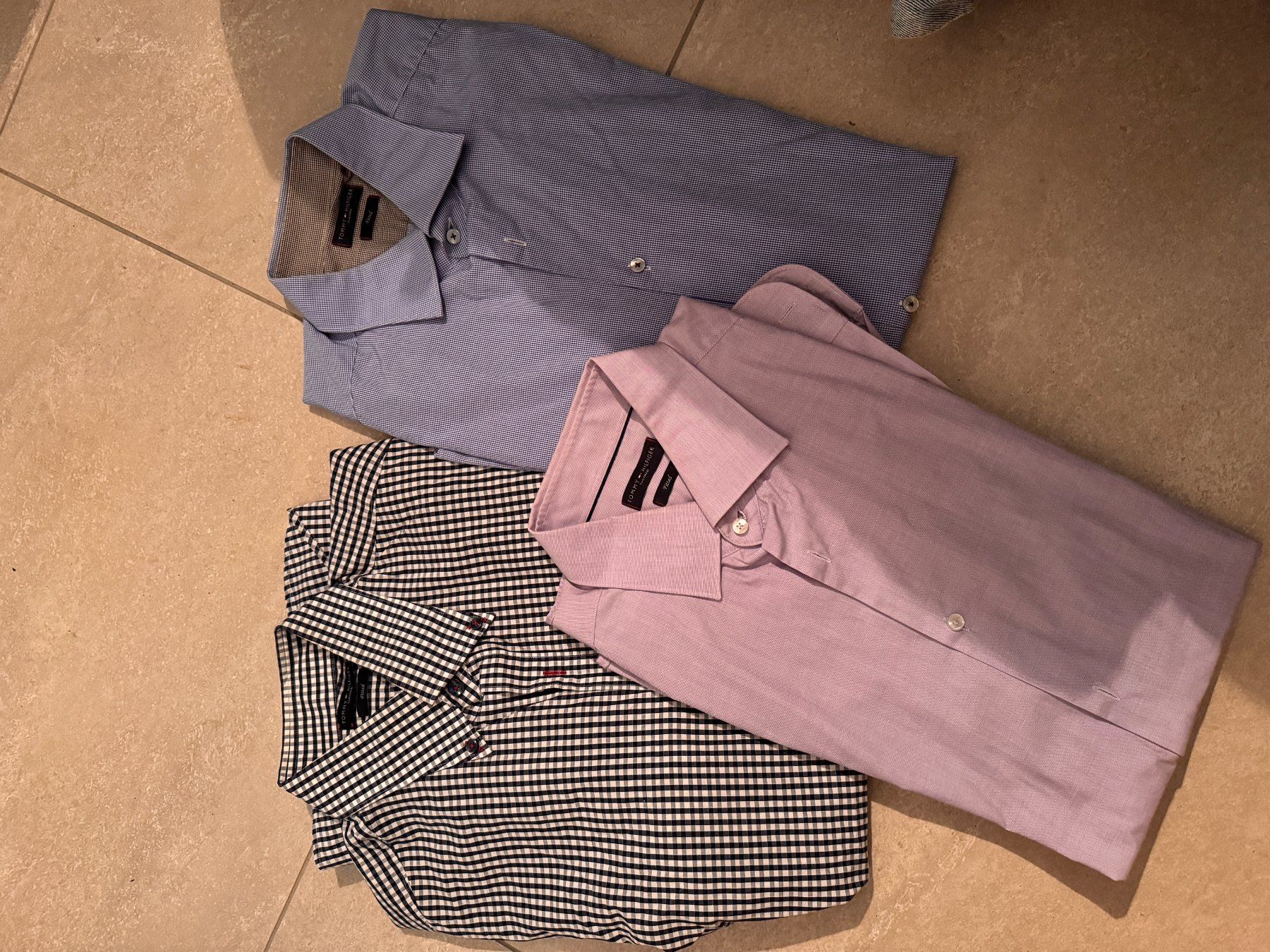 Tommy Hilfiger Hemden: 3 Tommy Hilfiger Hemden langarm – Gebraucht aus Baar von moritz1960