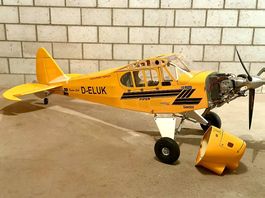 Modellflugzeug - Piper Super Cub - Viertaktmotor