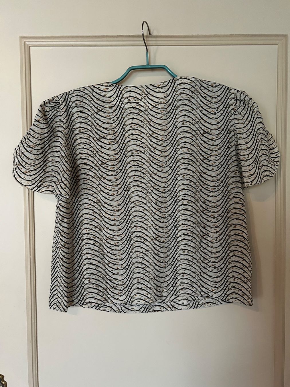 Tops: Blouse courte soie fait main – D'occasion à Bernex par joe_6dn9 1
