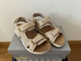 Bench Sandalen beige Grösse 38