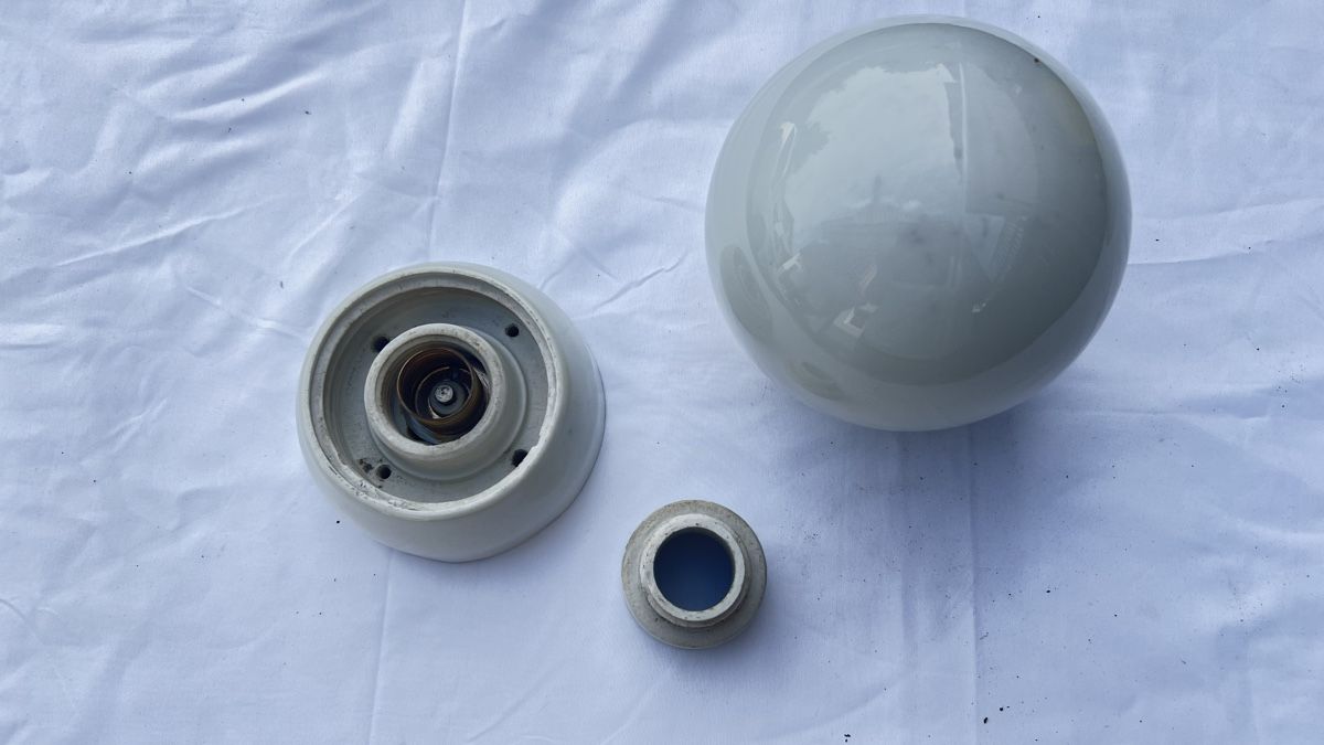 Lampadari & plafoniere: Deckenlampe aus Keramik mit Glaskugel – Usato da Vilters venduto da Antik2016 2