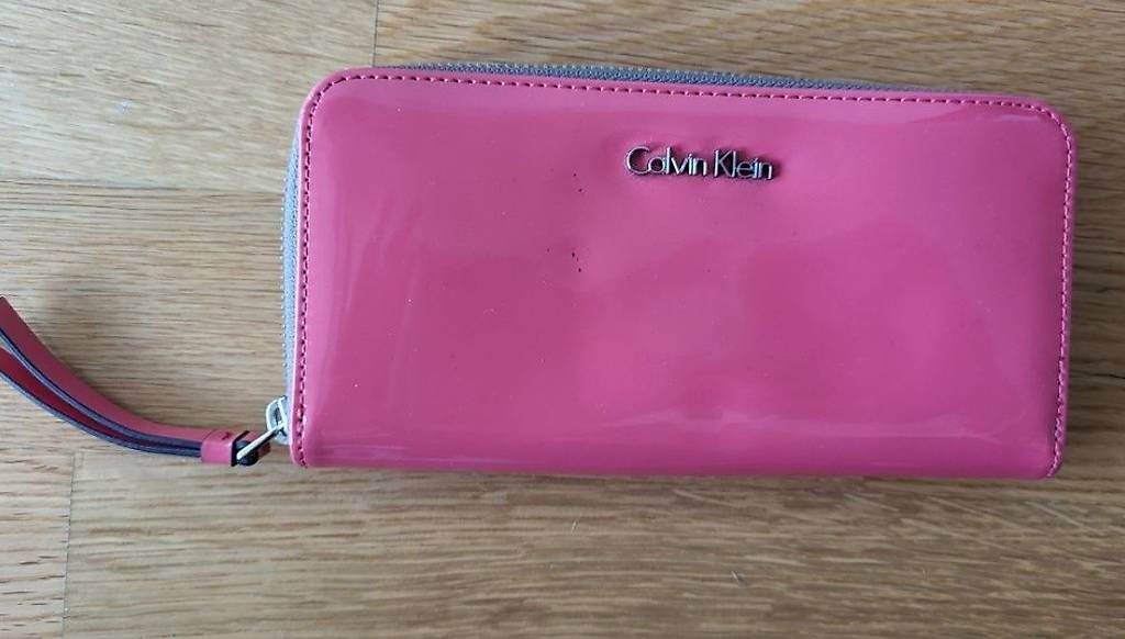 Calvin Klein Portamonete: Calvin Klein Portemonnaie – Usato da Winkel venduto da aivahmolina