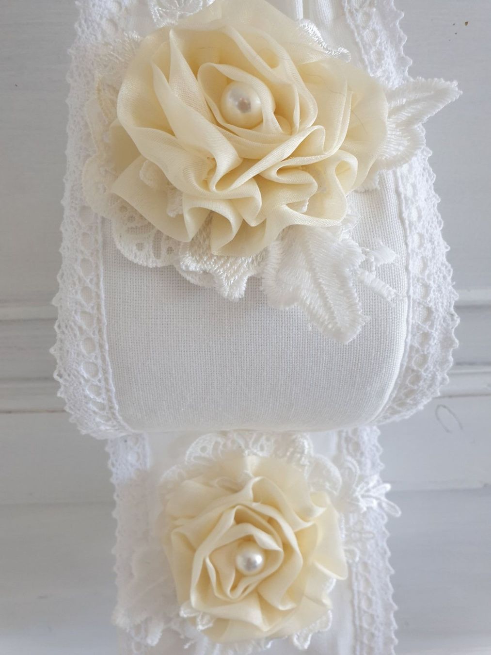 Tutte le decorazioni: Halter WC-Rollen Shabby Chic Spitze Rollenhalter Geschenk – Nuovo e nell'imballaggio originale da Gossau ZH venduto da Goes05 5