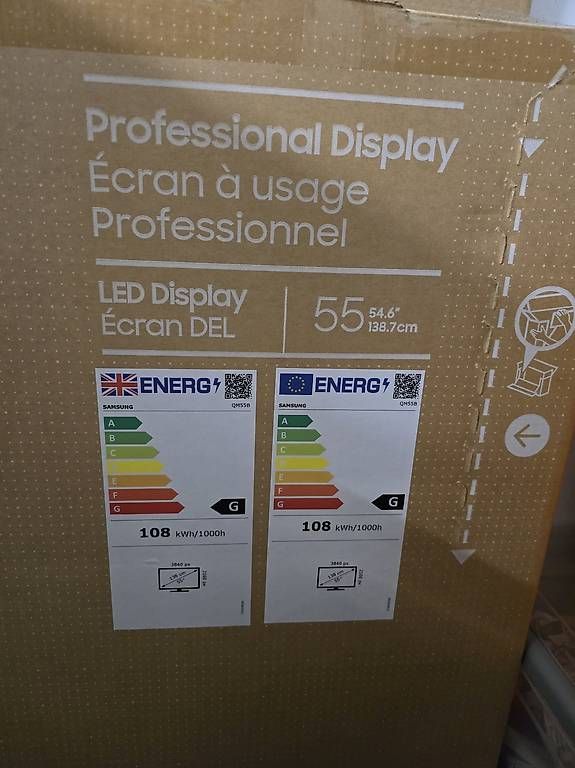 Monitore: Professional Display Samsung inkl. Halterung  – Gebraucht aus Sissach von NS_CH 2