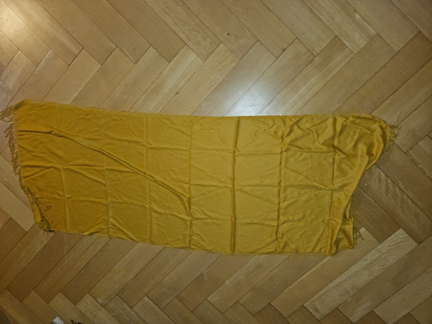Foulard & Sciarpe: Senfgelber Schal – Usato da Zürich venduto da Dobet