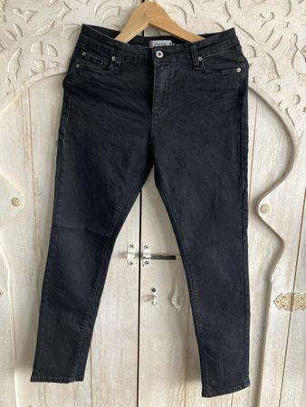 Jeans Please