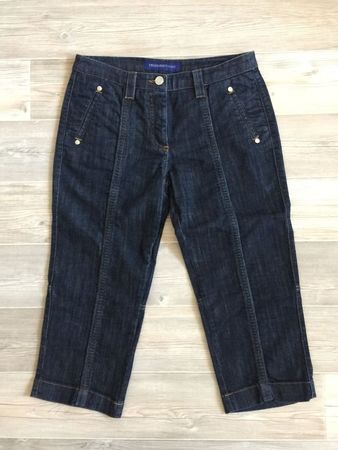 Jeans 7/8 TRUSSARDI    Taille / Grosse W 27  ......