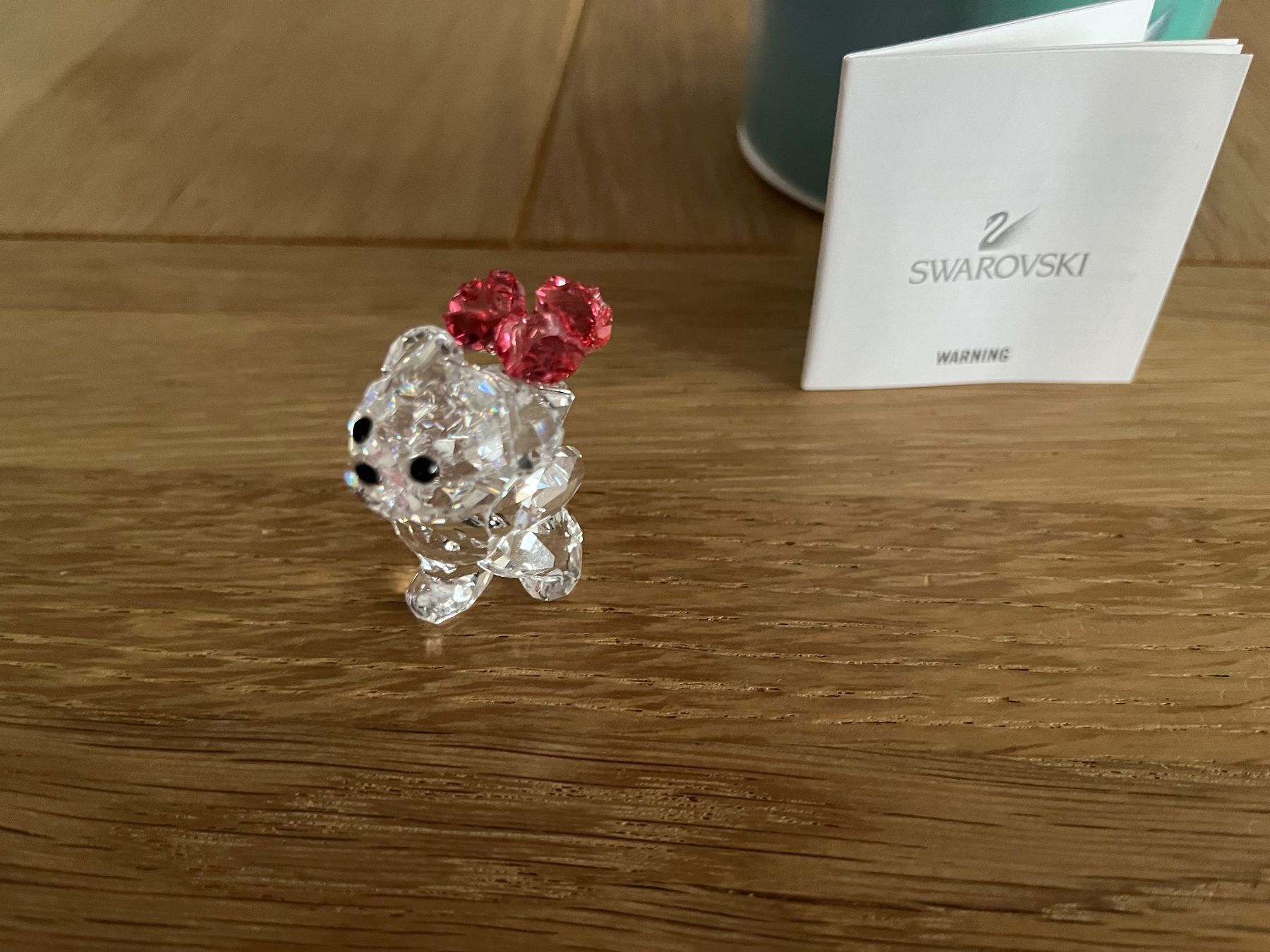 Swarovski Statuette: Swarovski Kris Bär mit drei Rosen – Nuovo (secondo la descrizione) da Bülach venduto da Fjordi1225 2