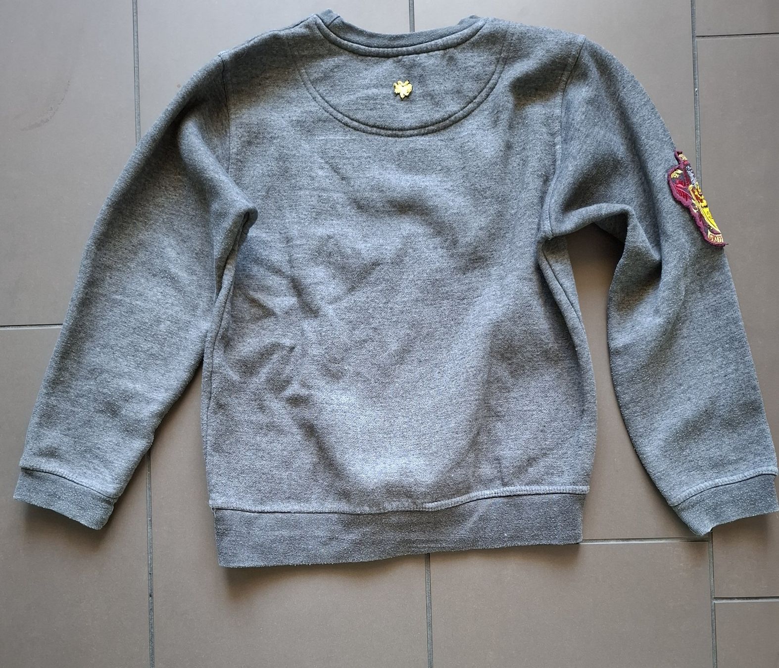 Maglioni & Felpe: Original Harry Potter Pullover Gryffindor grau Gr. 164-176 – Usato da Jona venduto da Loki40 1