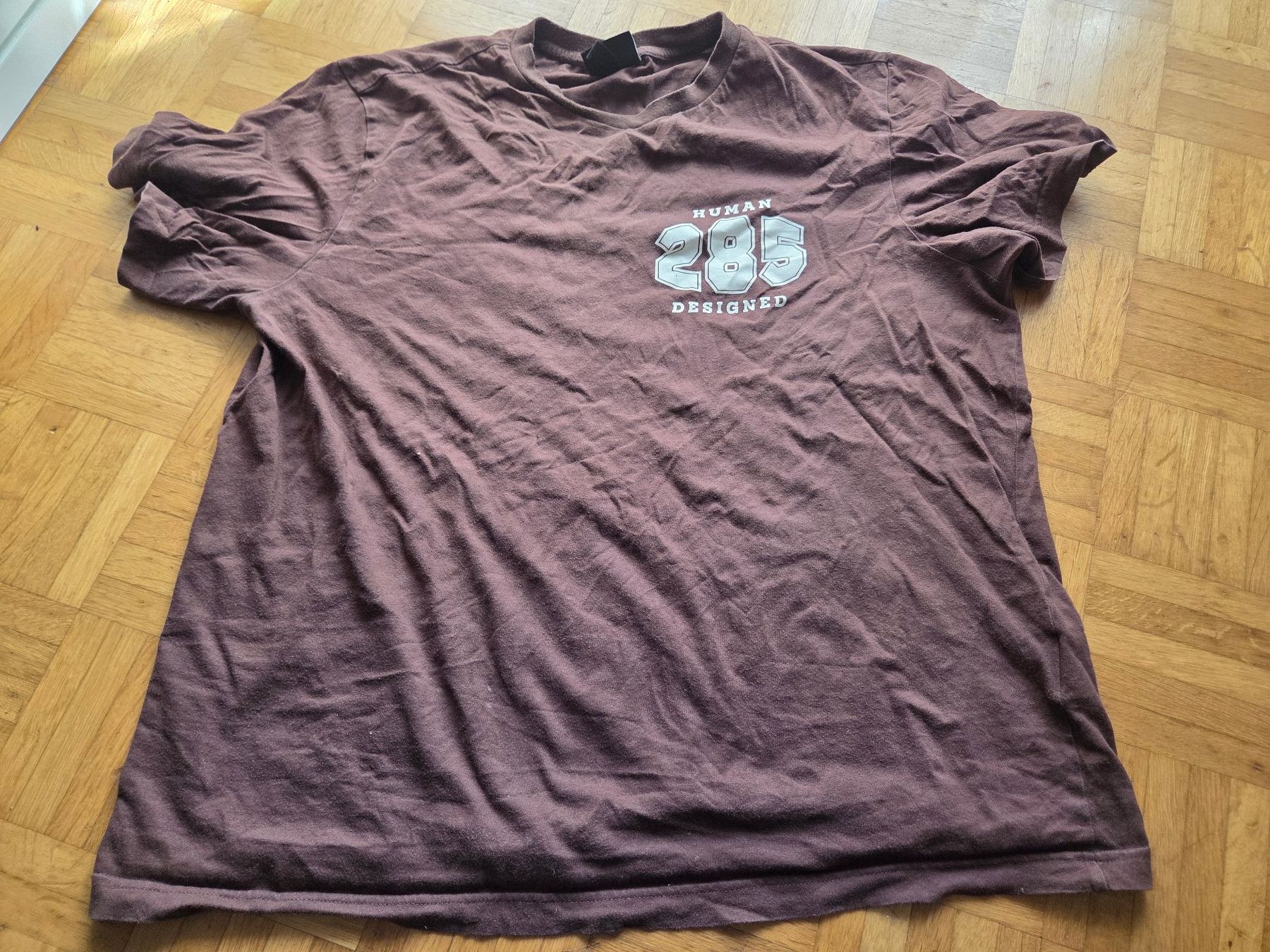 Hemden, T-Shirts & Polos: 4 T-Shirts Gr. 170, 1x XL – Gebraucht aus Basel von grandfamily 2