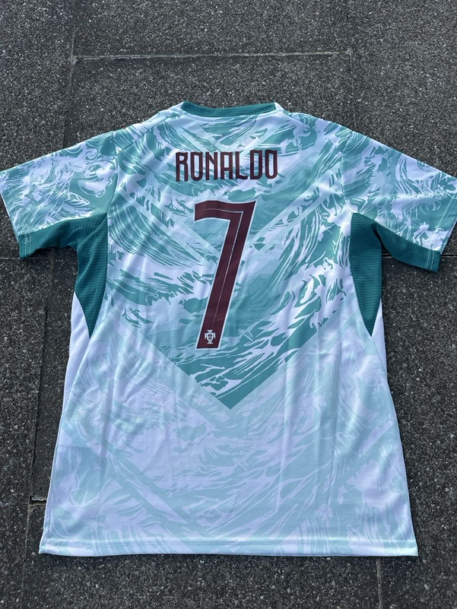 Puma Canottiere & Pantaloni: Portugal Trikot 2026 – Nuovo (secondo la descrizione) da Zollikofen venduto da Marvin_Hal 1