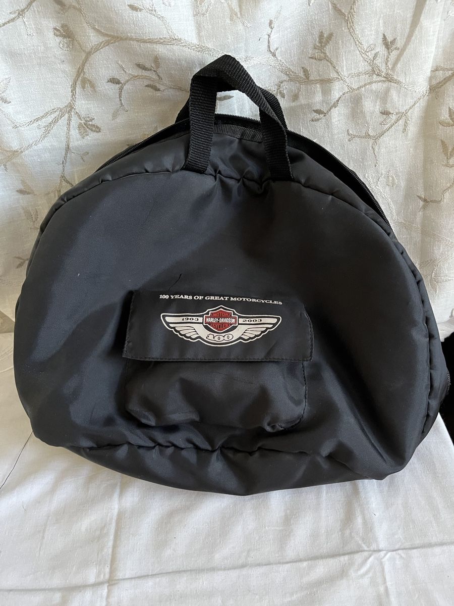 Harley-Davidson Taschen: Harley-Davidson Helm Tasche schwarz – Gebraucht aus Wängi von Sasu