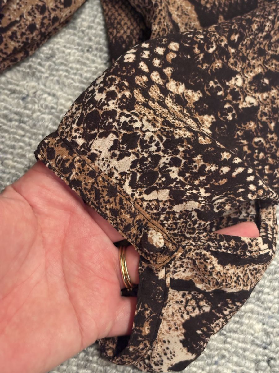 H&M Vestiti: Kleid H&M Schlangenmuster braun Grösse 36  – Usato da Ebertswil venduto da shushuj 2