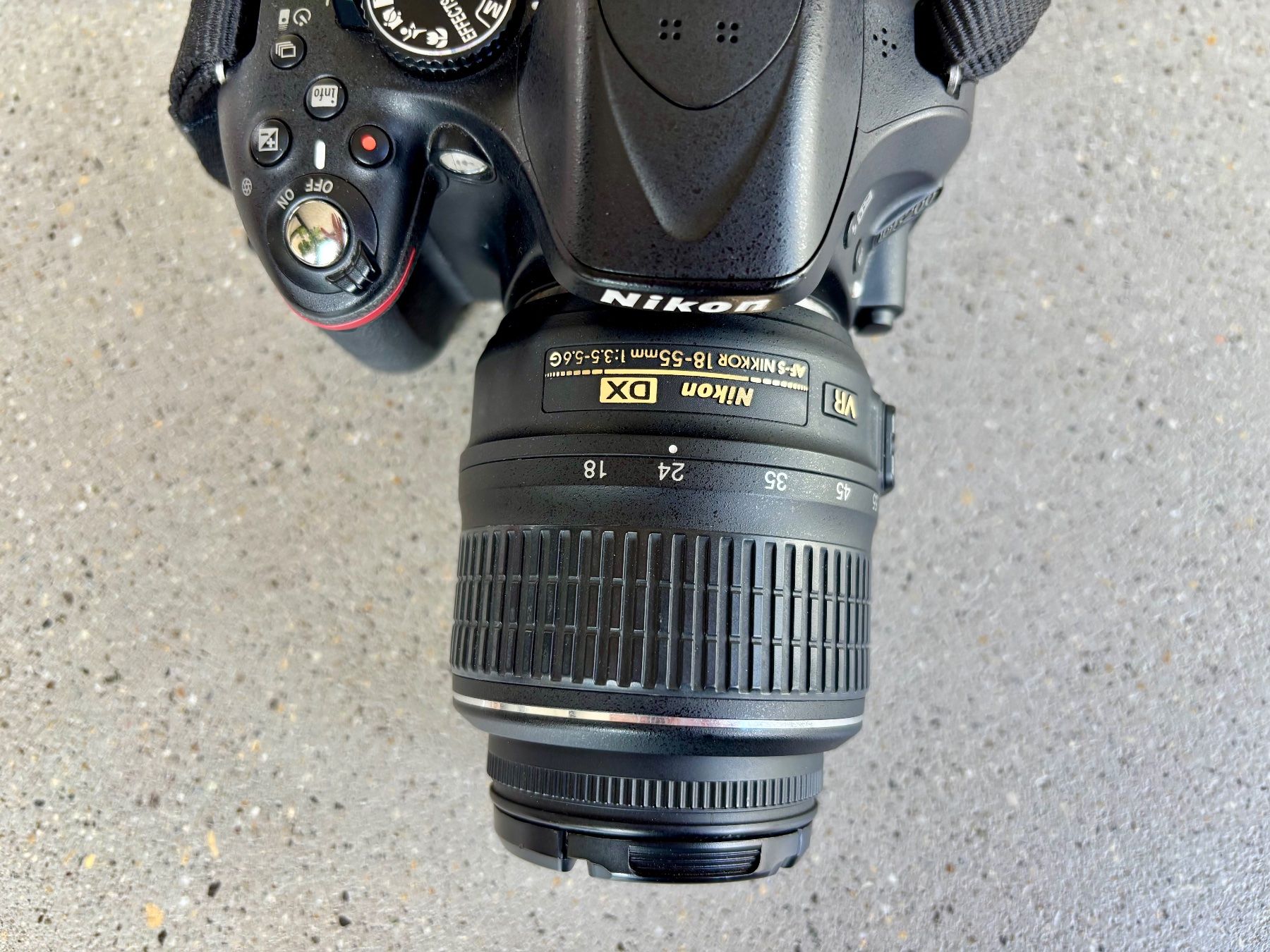 Nikon Fotocamera: Nikon D5200 Spiegelreflexkamera mit 18-55mm Objektiv – Usato da Heerbrugg venduto da delpietro 5