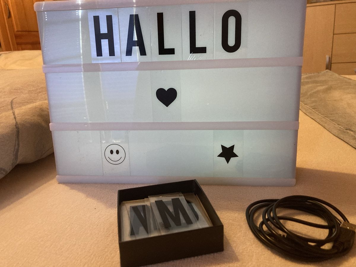 Tutte le decorazioni: Lightbox – Usato da Jaun venduto da walin2
