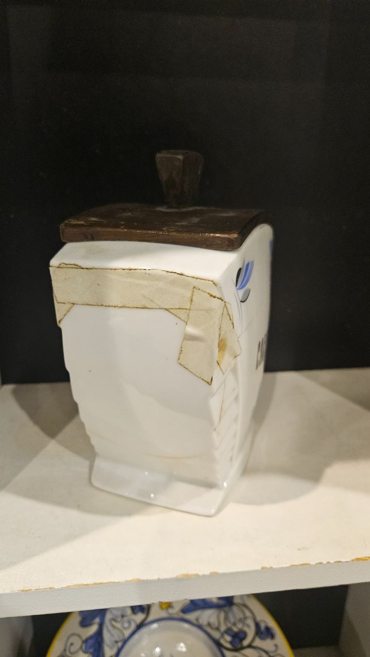 Contenitori & Simili: Contenitore caffè (Cecoslovacchia) – Difettoso da Melano venduto da H-Sara 1
