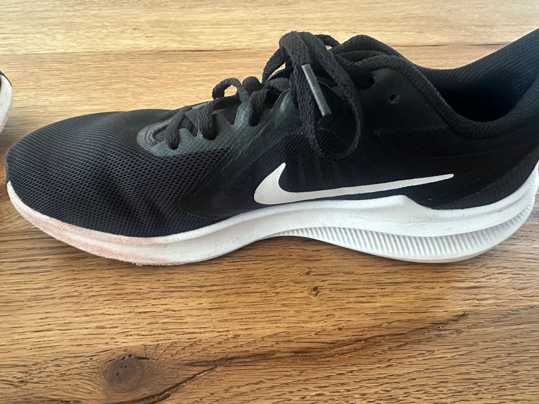 Nike Herrenschuhe: Nike Turnschuhe gebraucht, Grösse 40.5 – Gebraucht aus Bern von Ce_li_ne 1