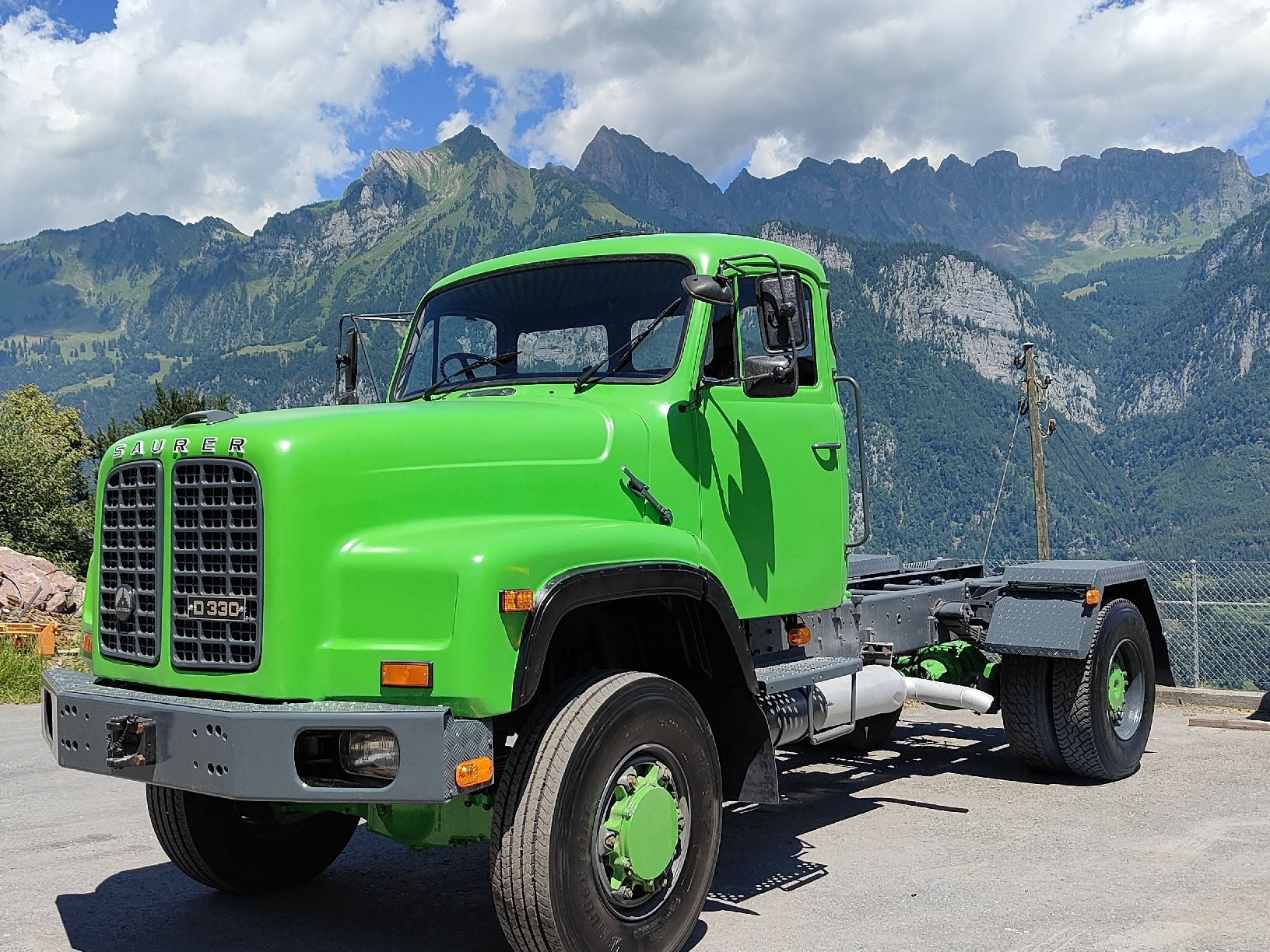 Saurer Lastwagen: Saurer D330N Reisemobil – Gebraucht aus Mols von Naebetsee2.0 1