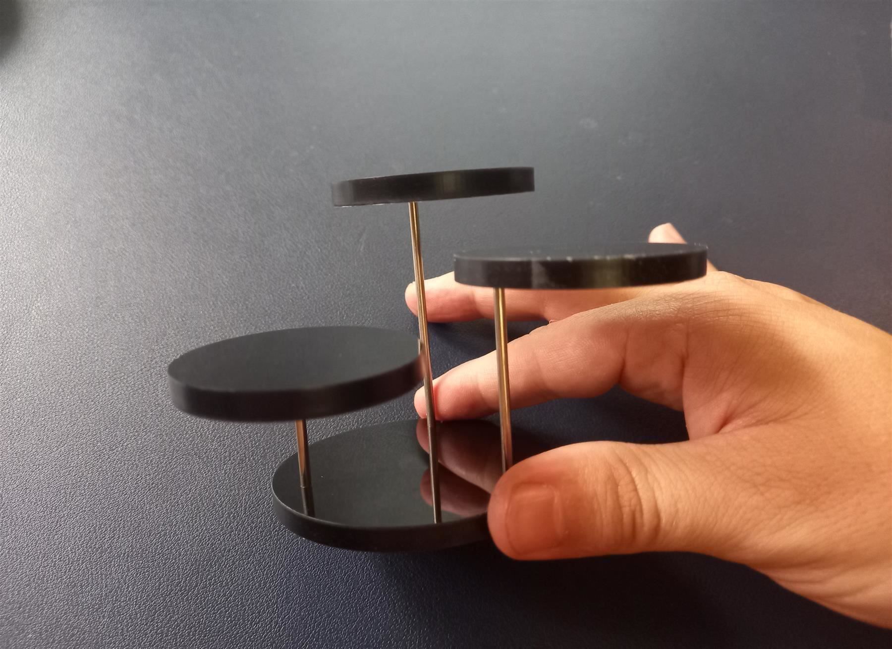 Portagioie: 5x Schmuckständer - Présentoir à bijoux – Nuovo e nell'imballaggio originale da Lausanne venduto da novastoris 1