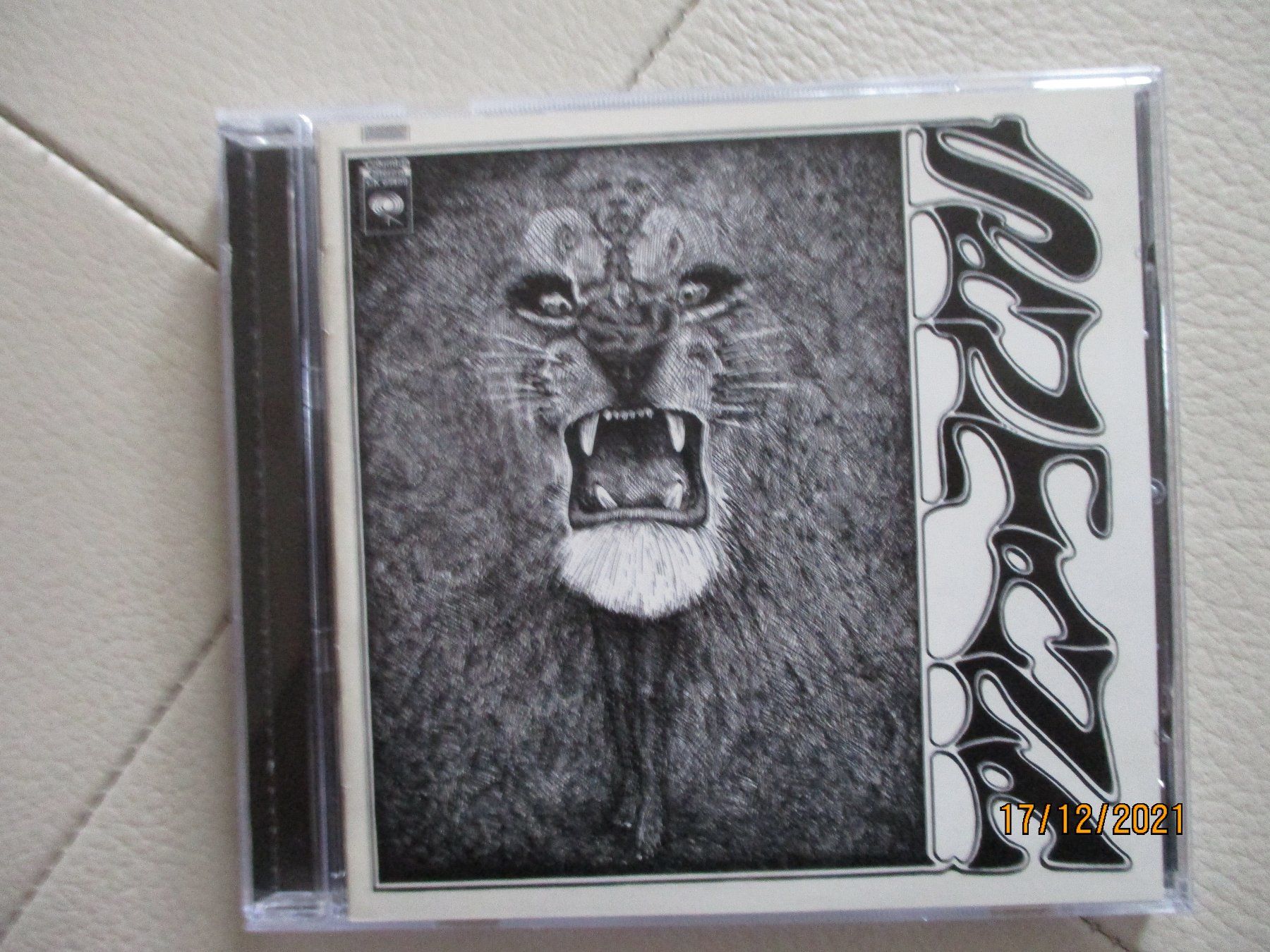CD: Santana  --  Santana – Usato da Liestal venduto da Disc-Point