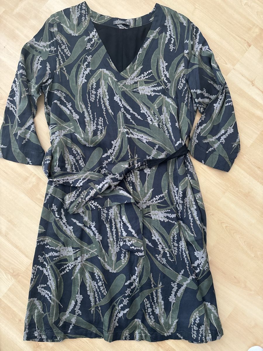 Nile Vestiti:  Kleid Nile Viskose  Gr.M – Usato da langenthal venduto da rundholz7 5