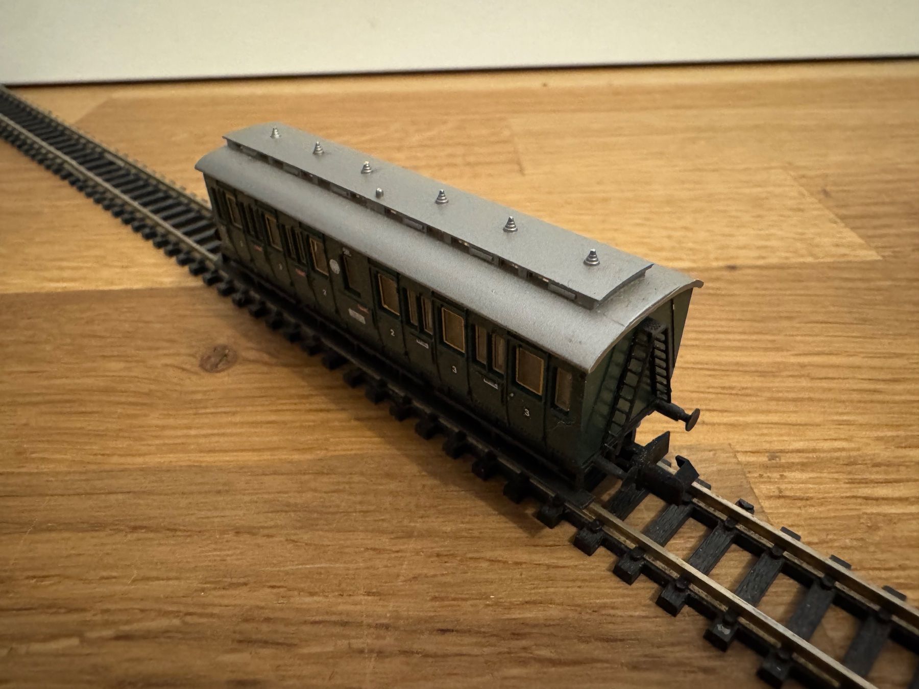 Arnold Modellini di ferrovie: Arnold Abteilwagen 3.Klasse – Nuovo (secondo la descrizione) da Schlierbach venduto da Look8 1