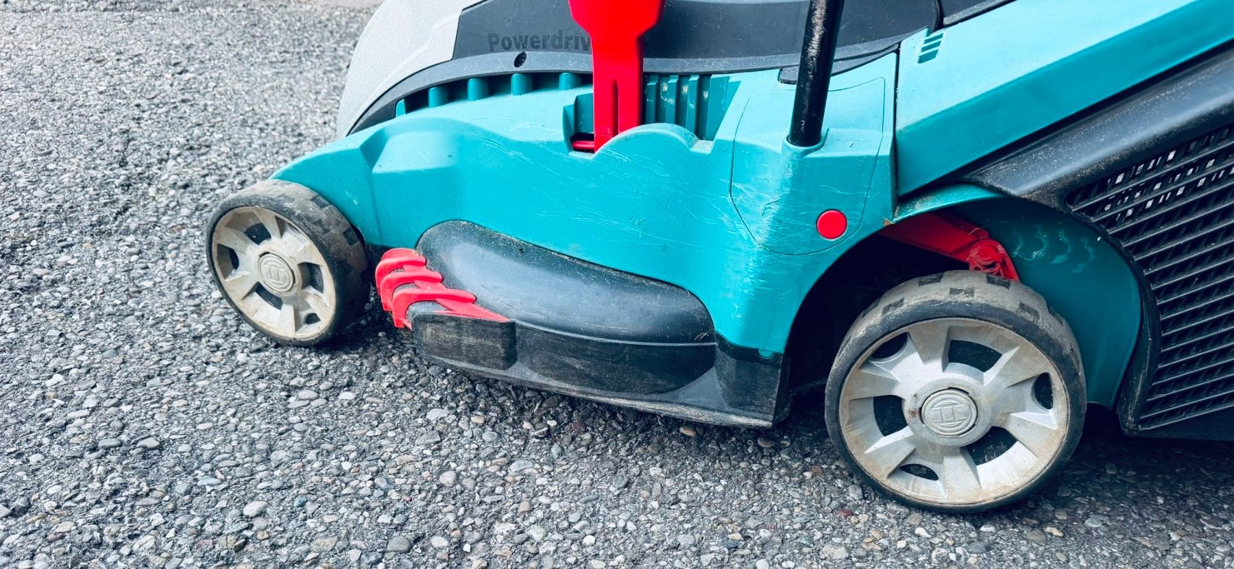 Bosch Tondeuses à gazon: Bosch Rotak 43 Li Rasenmäher 36V – D'occasion à Adlikon b. Regensdorf par Teo19 6