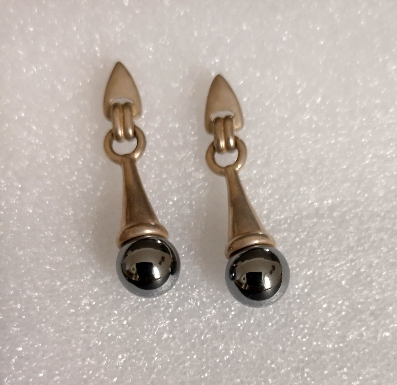 Orecchini pendenti & Orecchini a lobo: ELEGANTE OHRRINGE SILBER 925 MIT HÄMATIT – Usato da Romanshorn venduto da BoutiqueA 2