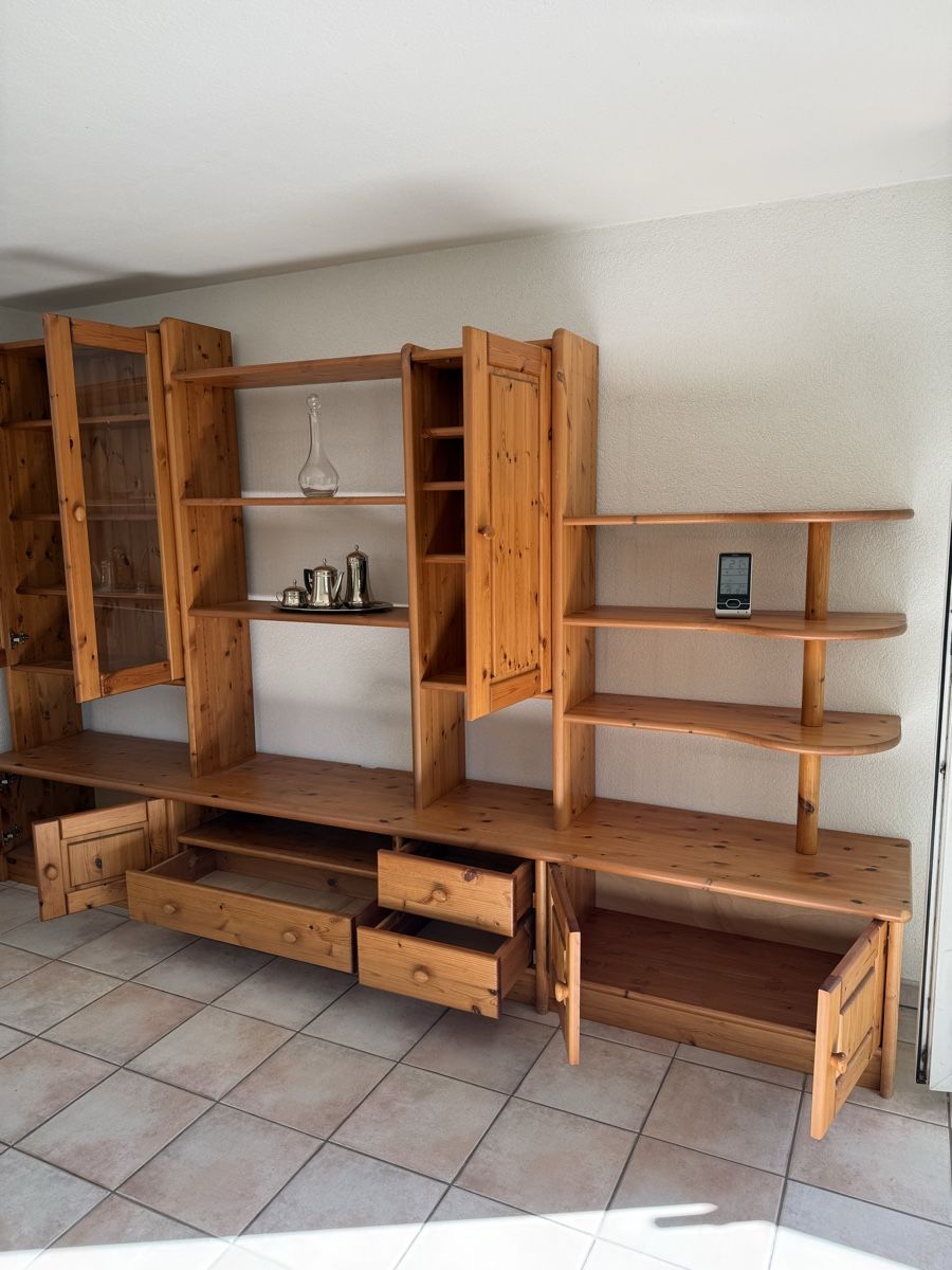 Scaffali: Wohnwand – Usato da Hofstetten SO venduto da anja4114 3