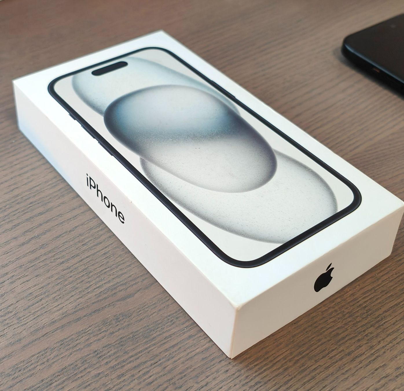 Apple Telefoni cellulari / Smartphones: iPhone 15 – Usato da Muri AG venduto da patand007 2
