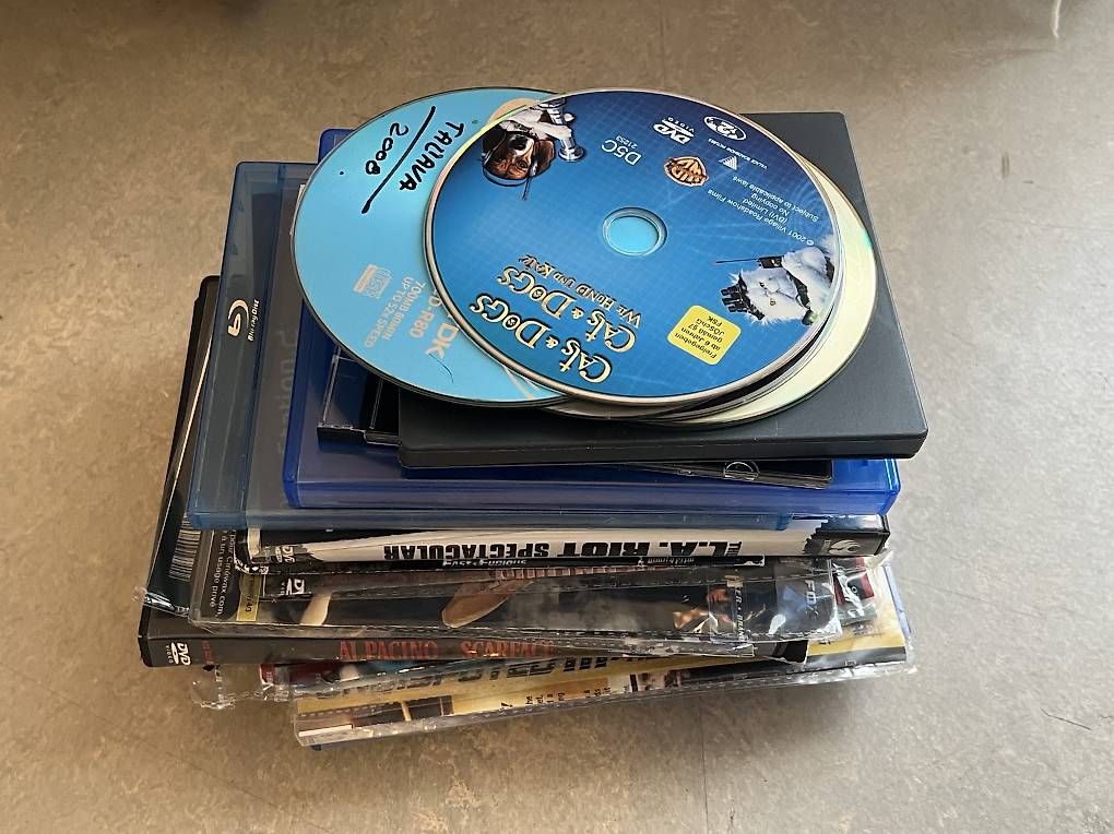 Figuren: 4 figure 43 games 30 filme  – Gebraucht aus Dietikon von SamsonS01 3