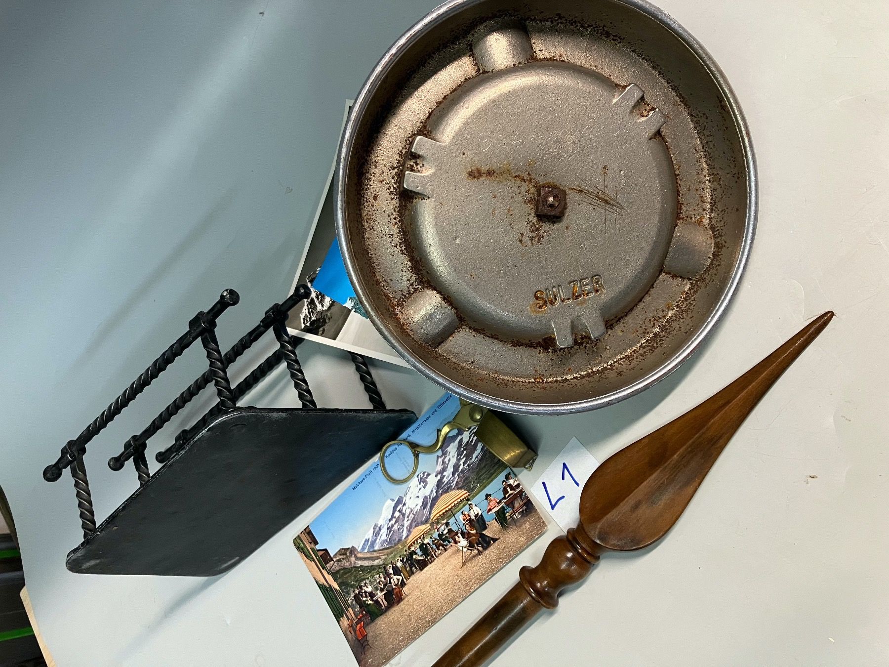 Tutte le decorazioni: Lot Flohmarktartikel – Usato da Horw venduto da luzernicus 2