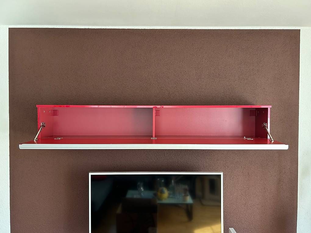 Mobili TV: TV Möbel mit Hängeschrank – Usato da Oberriet venduto da Quellhell 1